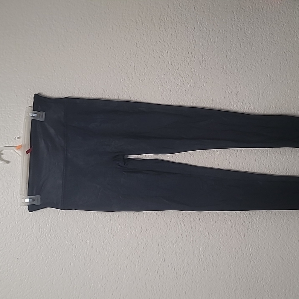 Spanx fuex leathery leggings